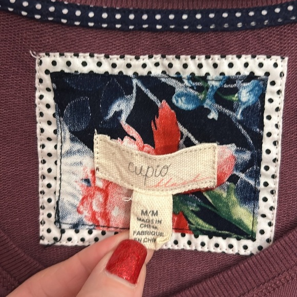 Juniors long sleeve thin purple sweatshirt size medium. - Picture 2 of 4